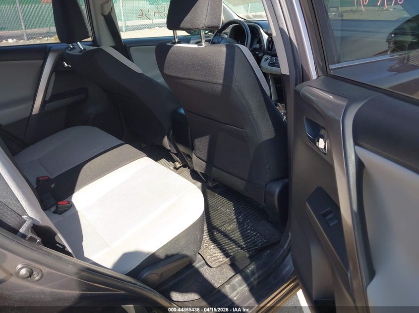 2017 Toyota Rav4 Xle VIN: JTMRFREV0HJ112737 Lot: 44865436