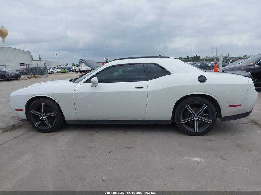 2018 Dodge Challenger Sxt Plus VIN: 2C3CDZAG9JH333686 Lot: 44865507