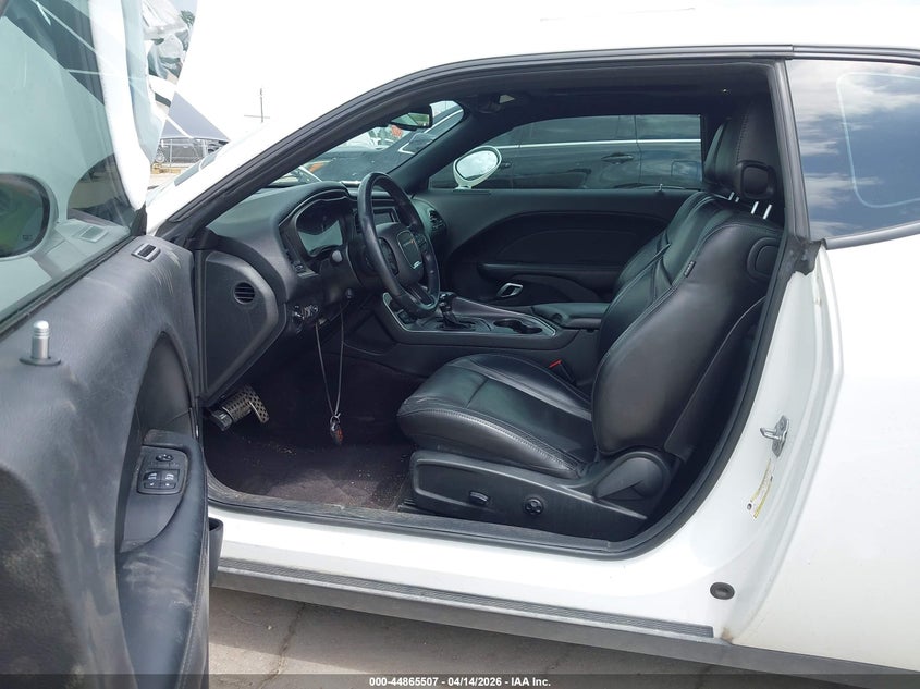 2018 Dodge Challenger Sxt Plus VIN: 2C3CDZAG9JH333686 Lot: 44865507