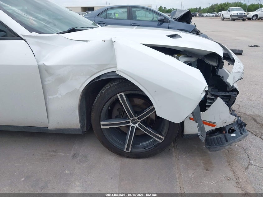 2018 Dodge Challenger Sxt Plus VIN: 2C3CDZAG9JH333686 Lot: 44865507