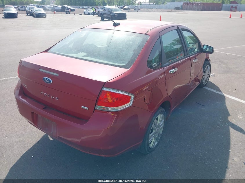 Vin: 1fahp3hn5bw201821, lot: 45362838, ford focus sel 20114