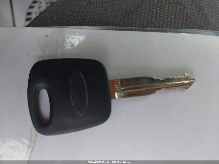 2003 Ford Escape Xls VIN: 1FMYU02103KB34167 Lot: 44865535