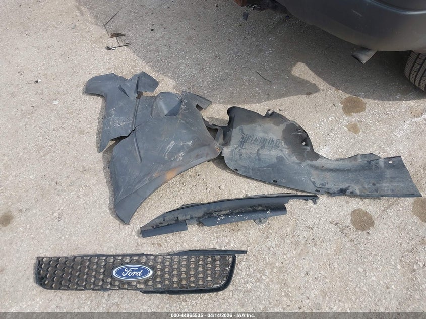 2003 Ford Escape Xls VIN: 1FMYU02103KB34167 Lot: 44865535