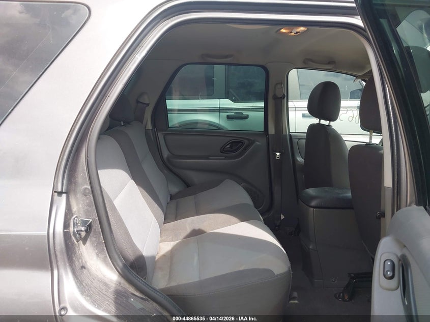 2003 Ford Escape Xls VIN: 1FMYU02103KB34167 Lot: 44865535