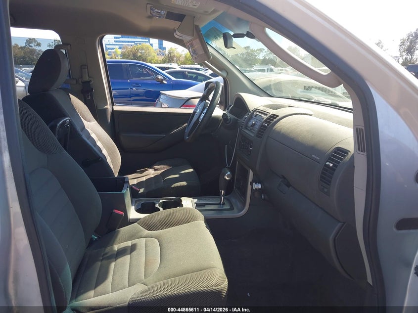 2011 Nissan Pathfinder S