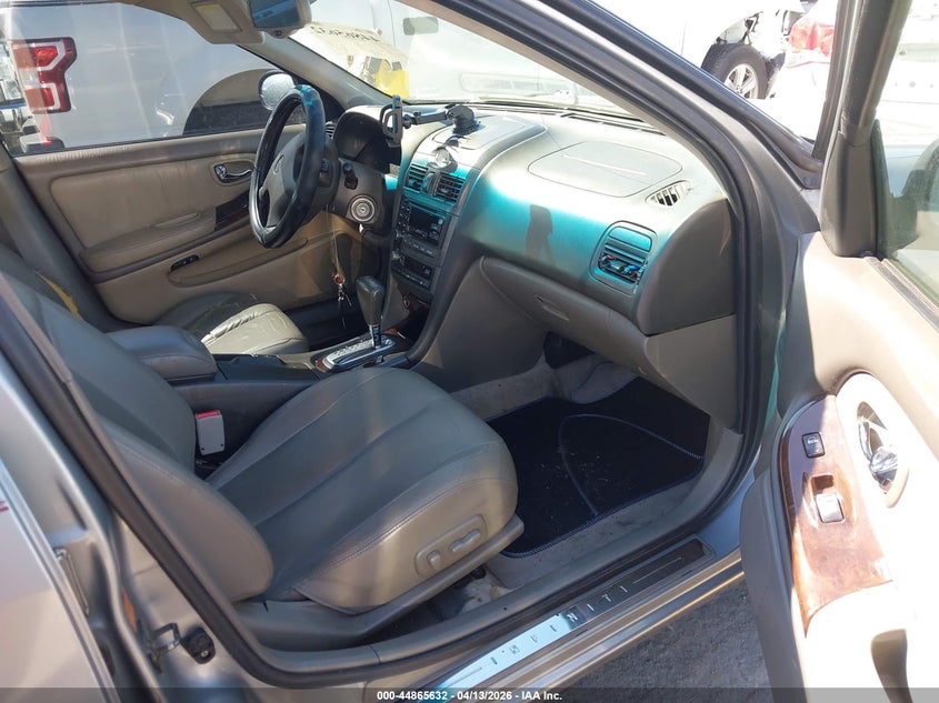 2000 Infiniti I30 Luxury/Touring