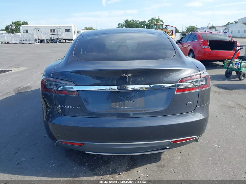 2014 Tesla Model S P85 VIN: 5YJSA1H18EFP60758 Lot: 44865691
