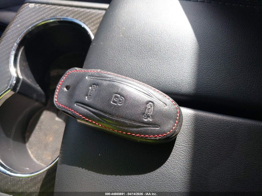 2014 Tesla Model S P85 VIN: 5YJSA1H18EFP60758 Lot: 44865691