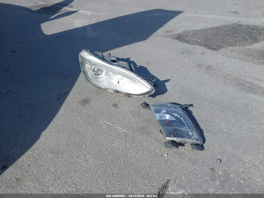 2014 Tesla Model S P85 VIN: 5YJSA1H18EFP60758 Lot: 44865691