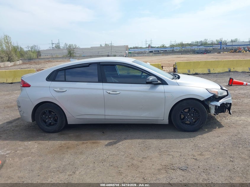2017 Hyundai Ioniq Hybrid Blue VIN: KMHC65LC0HU026192 Lot: 44865708