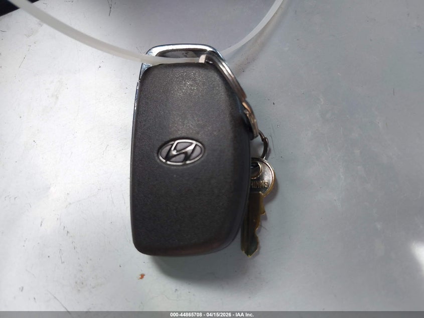 2017 Hyundai Ioniq Hybrid Blue VIN: KMHC65LC0HU026192 Lot: 44865708