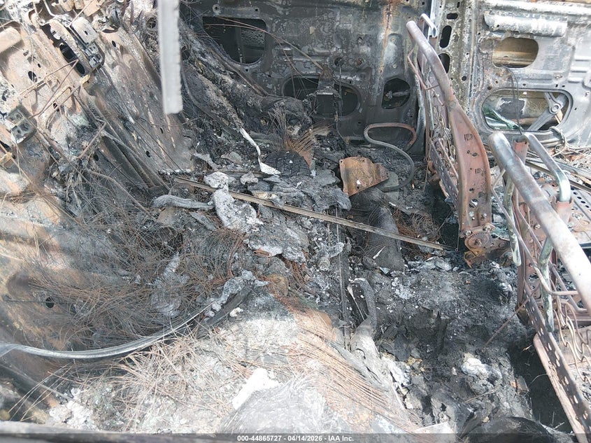 2003 Toyota Camry Le VIN: 4T1BE32K23U178561 Lot: 44865727