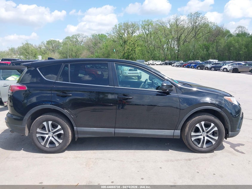 2018 Toyota Rav4 Le VIN: 2T3BFREVXJW753337 Lot: 44865738