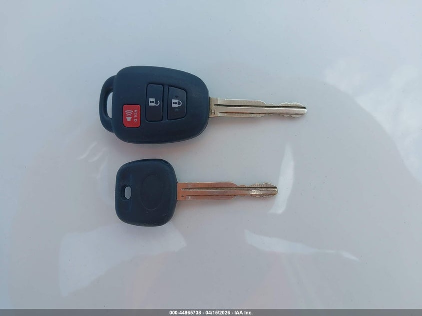 2018 Toyota Rav4 Le VIN: 2T3BFREVXJW753337 Lot: 44865738