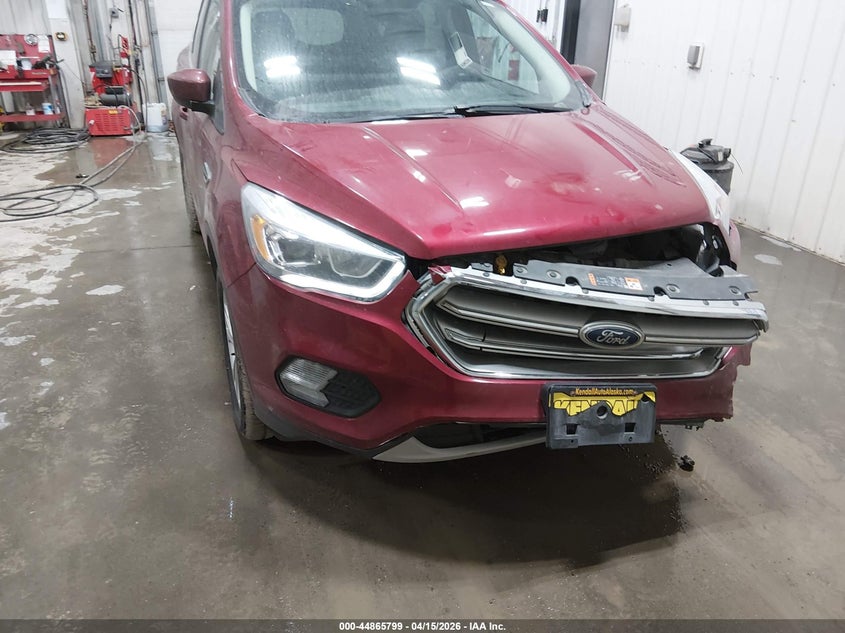 2017 Ford Escape 2.0 Se red Lot 111044865799 Vin 1FMCU9G91HUC51961