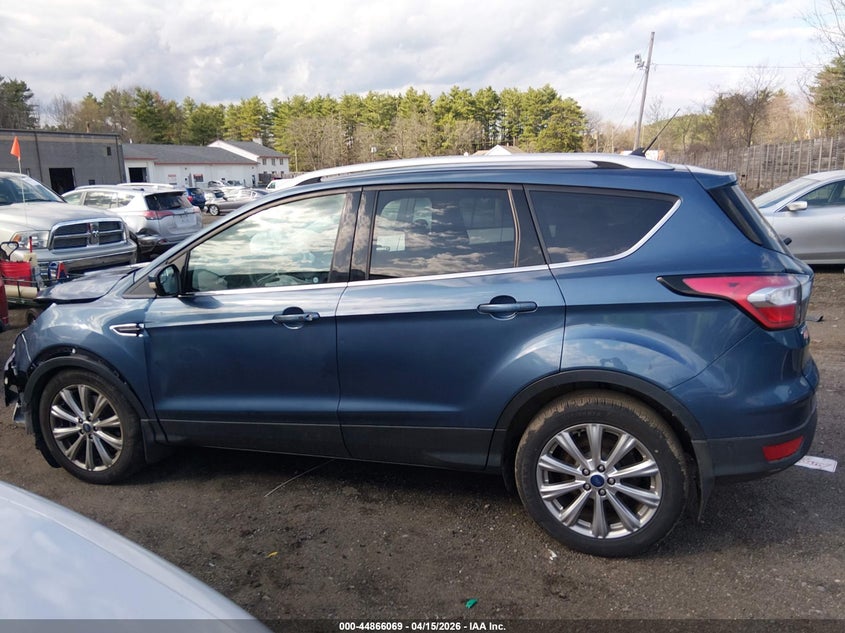 2018 Ford Escape 2.0 Titanium blue Lot 111044866069 Vin 1FMCU9J93JUB77411