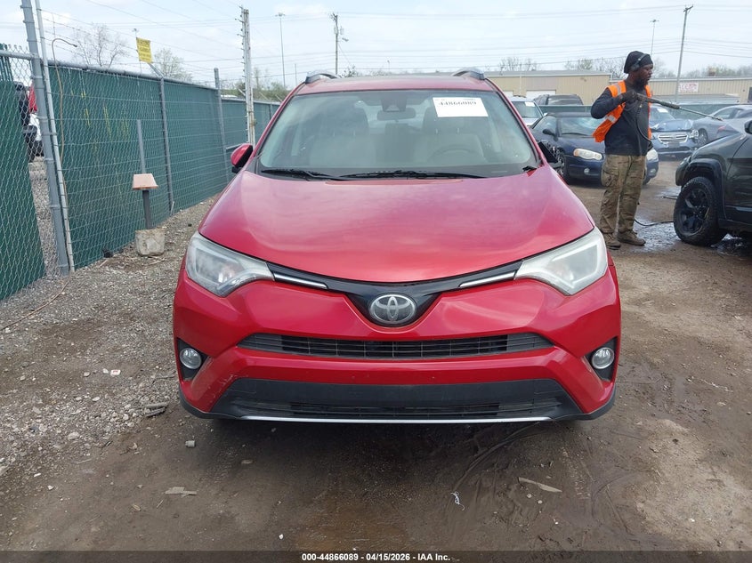 2017 Toyota Rav4 Xle VIN: JTMRFREV1HJ116912 Lot: 44866089