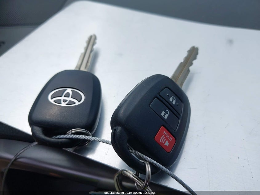 2017 Toyota Rav4 Xle VIN: JTMRFREV1HJ116912 Lot: 44866089