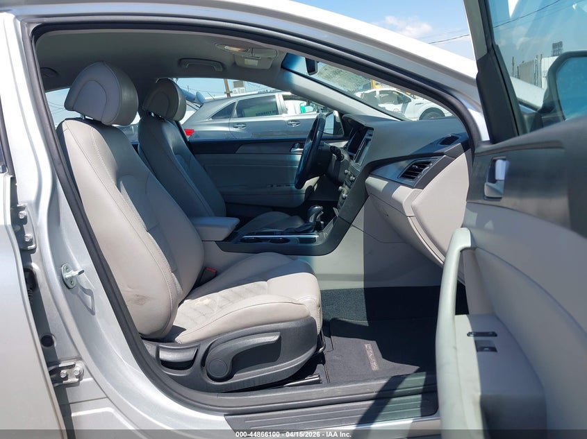 2015 Hyundai Sonata Sport VIN: 5NPE34AF4FH095861 Lot: 44866100