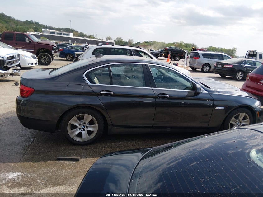 2013 BMW 528I VIN: WBAXG5C50DD231426 Lot: 44866132