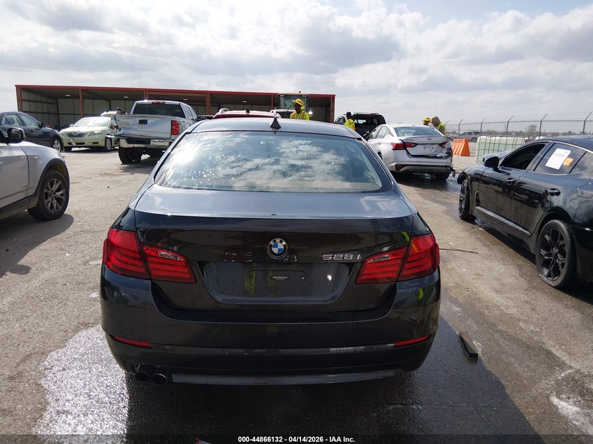 2013 BMW 528I VIN: WBAXG5C50DD231426 Lot: 44866132