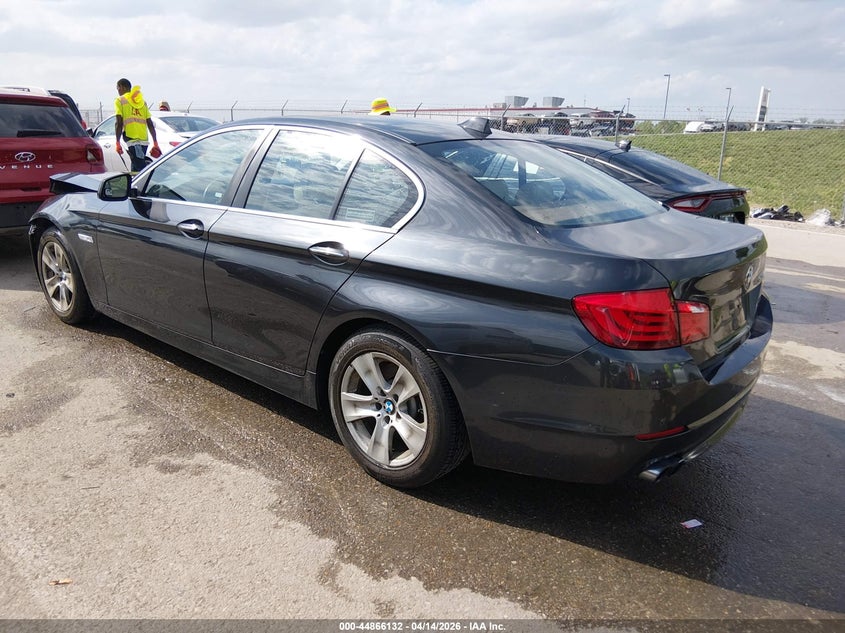 Vin: wbaxg5c50dd231426, lot: 45363443, bmw 528i 20133
