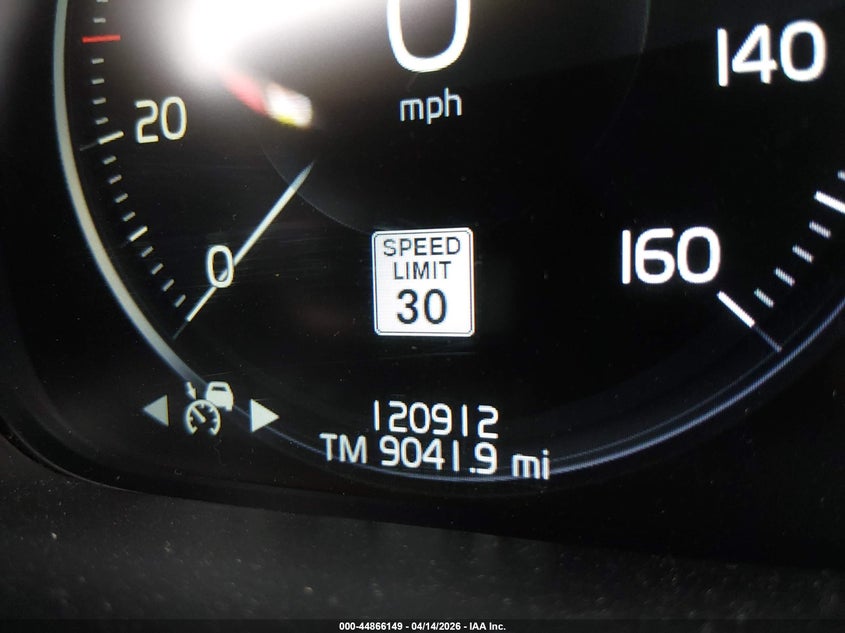 2017 Volvo Xc90 T6 Momentum VIN: YV4A22PK1H1151398 Lot: 44866149