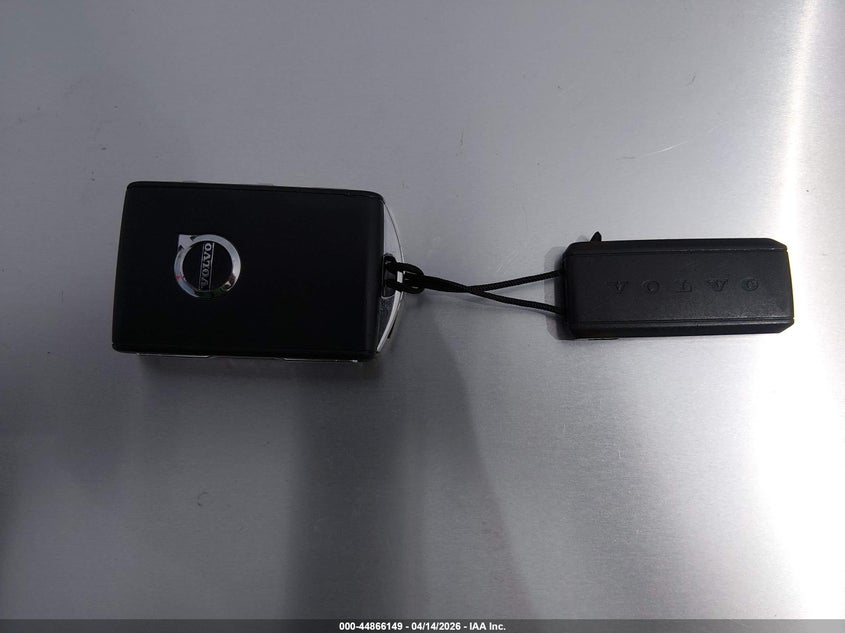 2017 Volvo Xc90 T6 Momentum VIN: YV4A22PK1H1151398 Lot: 44866149