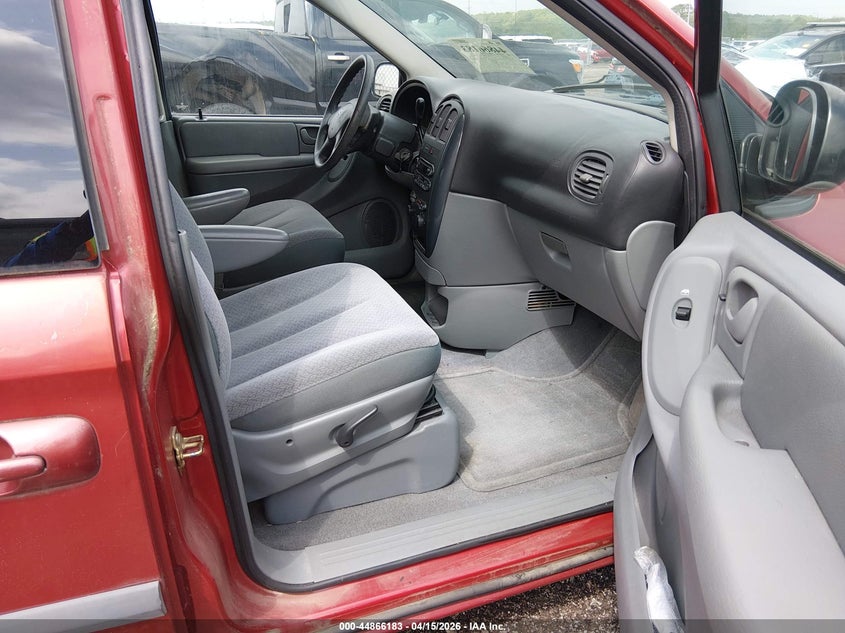 2005 Dodge Caravan Sxt