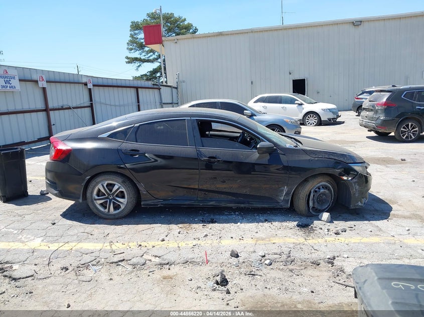 2017 Honda Civic 2.0 Lx black Lot 111044866220 Vin 2HGFC2F59HH560821