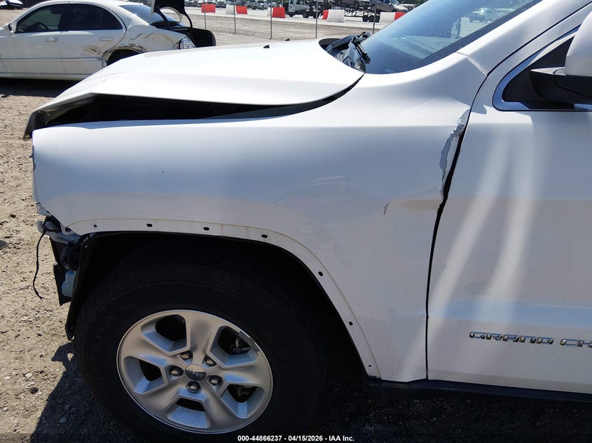 2016 Jeep Grand Cherokee Laredo VIN: 1C4RJEAG1GC335550 Lot: 44866237