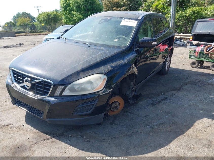 2011 Volvo Xc60 3.2/3.2 R-Design VIN: YV4952DL6B2165967 Lot: 44866302