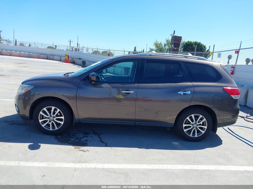 2015 Nissan Pathfinder Sv VIN: 5N1AR2MN5FC642017 Lot: 44866382