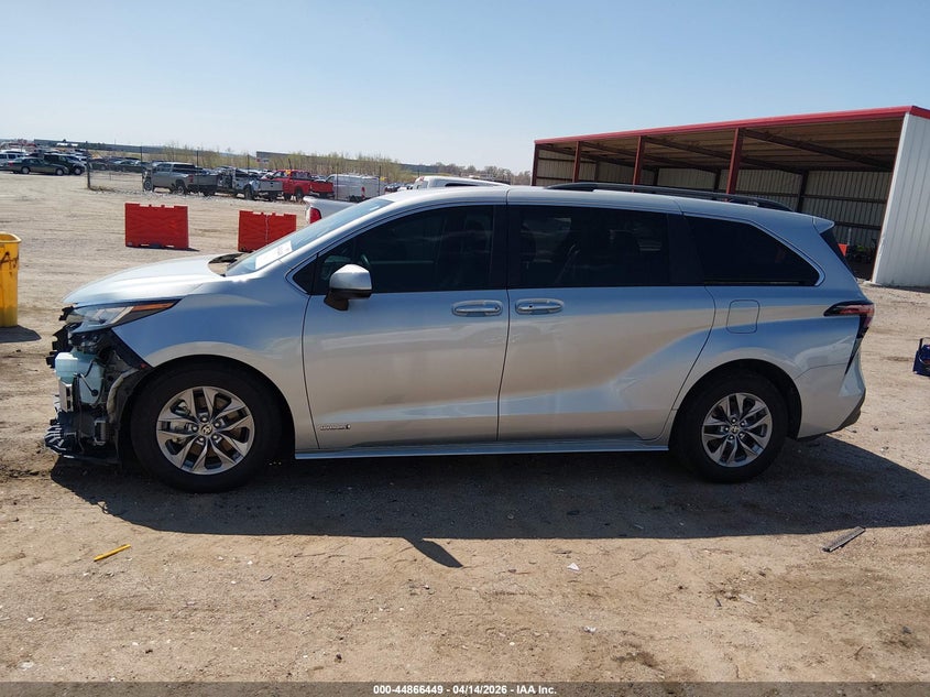 2021 Toyota Sienna Xle VIN: 5TDJSKFC3MS018068 Lot: 44866449
