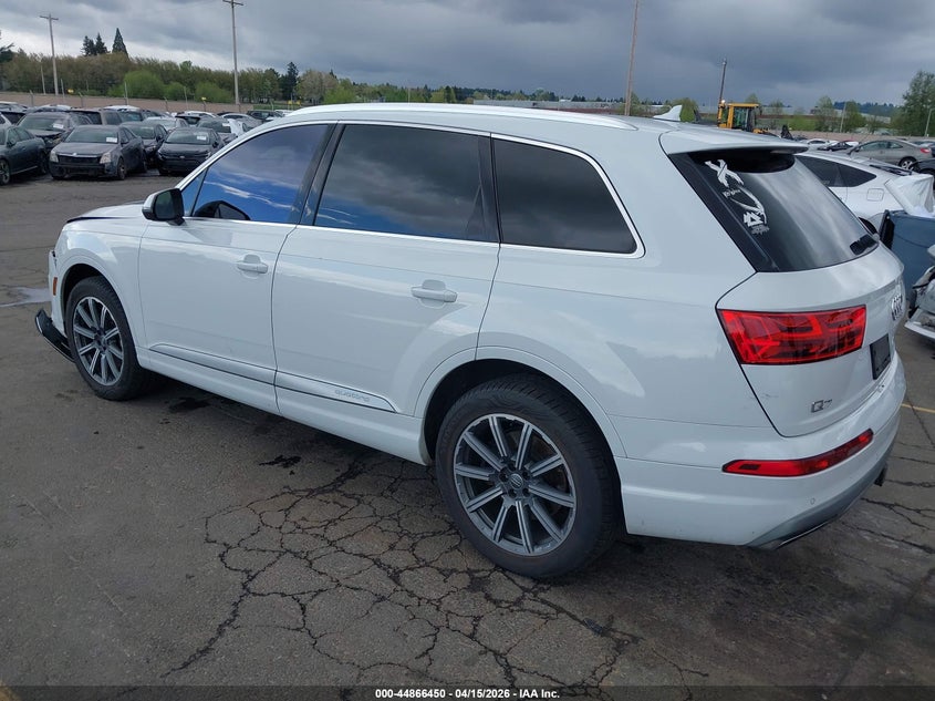 2017 Audi Q7 3.0 3.0T Premium white Lot 111044866450 Vin WA1LAAF70HD009090