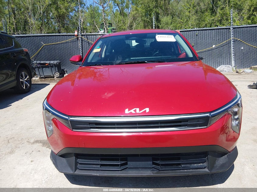 2025 Kia K4 2.0 Lxs Red Lot 111044866469 Vin 3KPFT4DE6SE142913