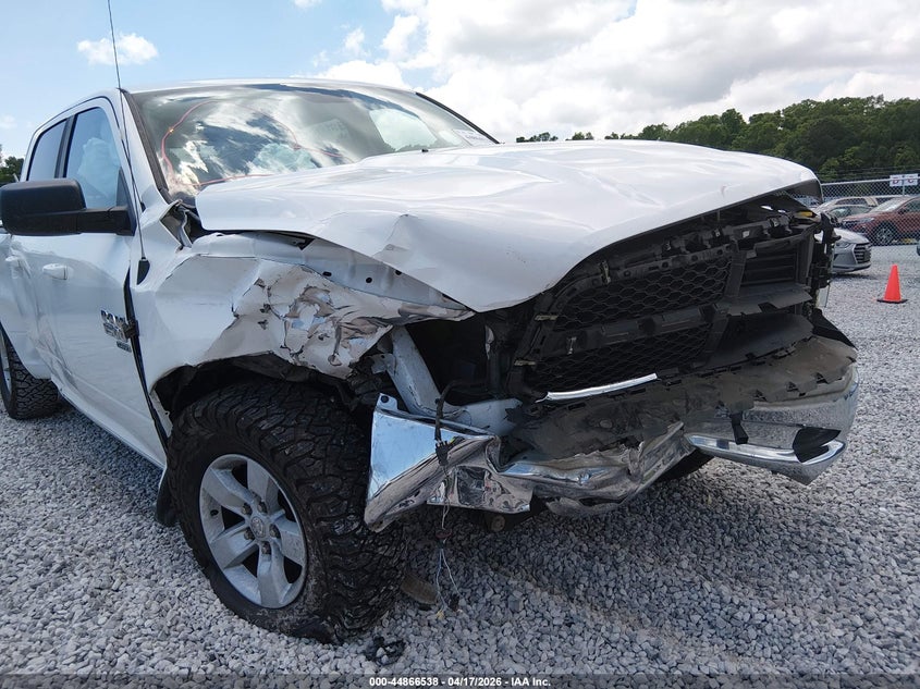2019 RAM 1500 CLASSIC auction photo 6