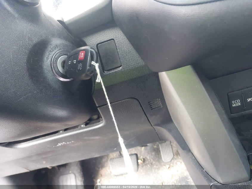 2016 Toyota Rav4 Xle VIN: 2T3RFREV3GW527423 Lot: 44866553