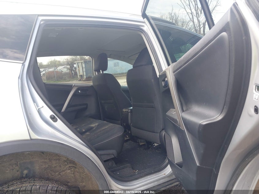 2016 Toyota Rav4 Xle VIN: 2T3RFREV3GW527423 Lot: 44866553