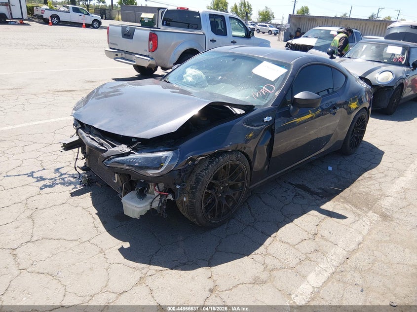 Vin: jf1znaa12e9700102, lot: 45363948, scion fr-s 20142