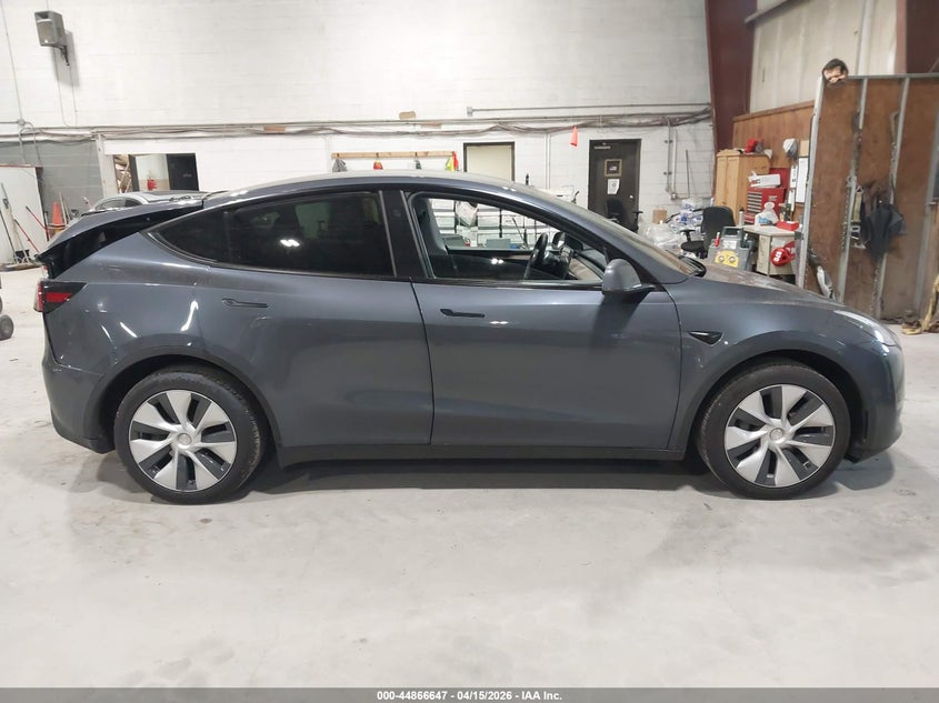 2023 Tesla Model Y Awd/Long Range Dual Motor All-Wheel Drive VIN: 7SAYGDEEXPF884005 Lot: 44866647