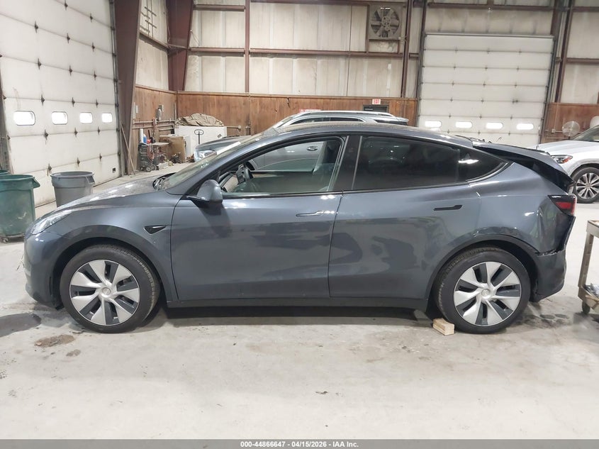 2023 Tesla Model Y Awd/Long Range Dual Motor All-Wheel Drive VIN: 7SAYGDEEXPF884005 Lot: 44866647