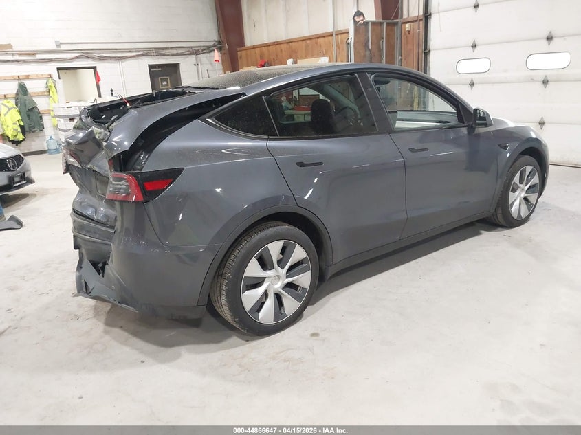 2023 Tesla Model Y Awd/Long Range Dual Motor All-Wheel Drive VIN: 7SAYGDEEXPF884005 Lot: 44866647