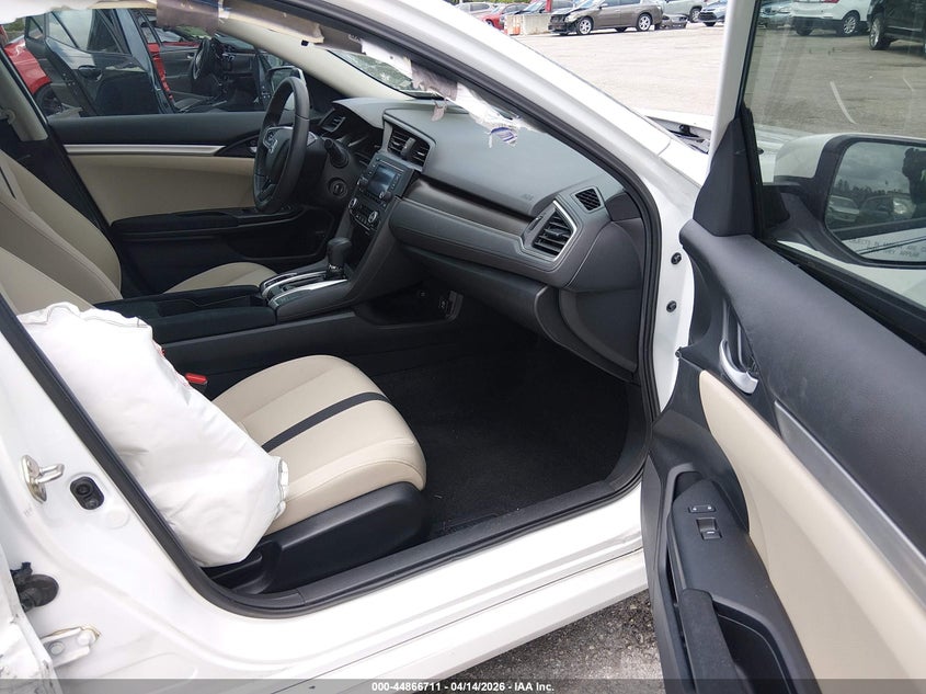 2019 Honda Civic 2.0 Lx white Lot 111044866711 Vin 19XFC2F69KE028673