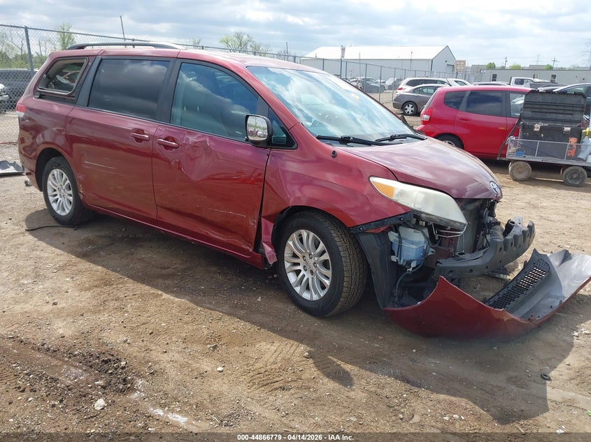 2011 Toyota Sienna Xle V6