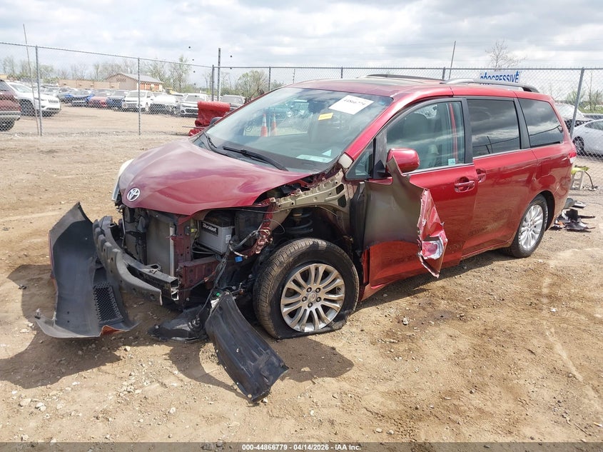 2011 Toyota Sienna Xle V6