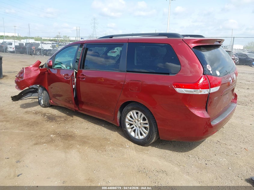 2011 Toyota Sienna Xle V6