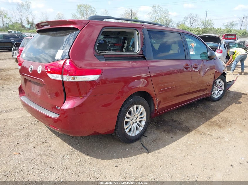 2011 Toyota Sienna Xle V6