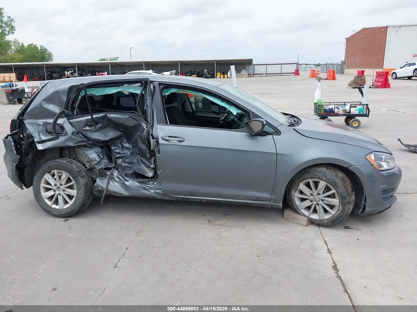 2017 Volkswagen Golf Tsi S 4-Door/Tsi Se 4-Door/Tsi Sel 4-Door/Tsi Wolfsburg Edition 4-Door VIN: 3VW217AU5HM058563 Lot: 44866802