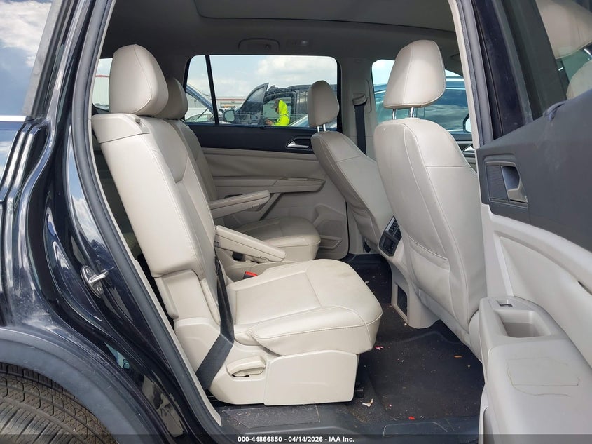 2019 Volkswagen Atlas 3.6L V6 Se W/Technology VIN: 1V2WR2CA3KC576732 Lot: 44866850